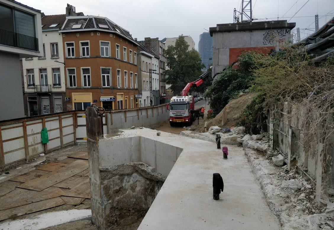 Poutre de couronnement dans la rue d'Aerschot