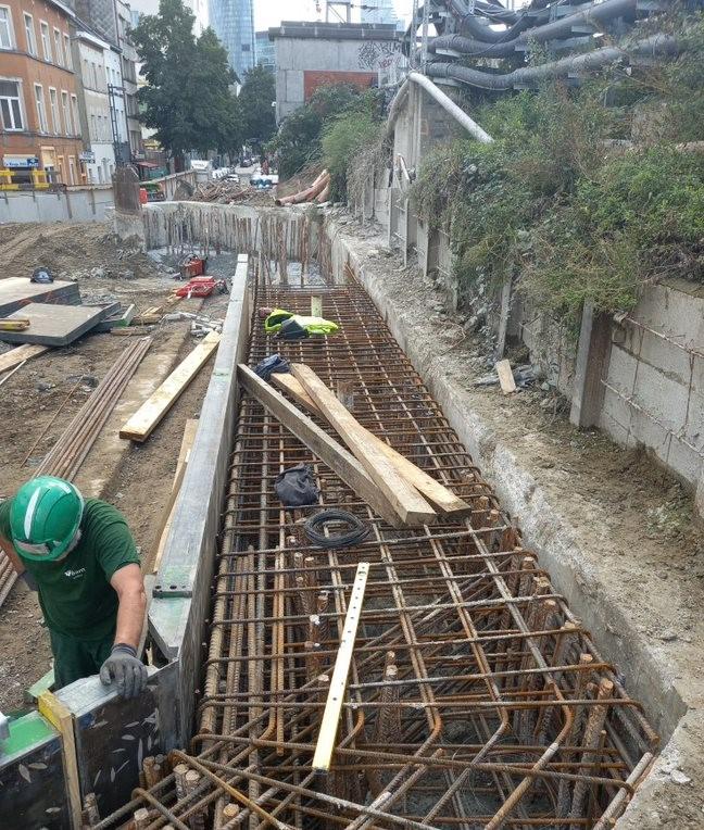 Poutre de couronnement dans la rue d'Aerschot