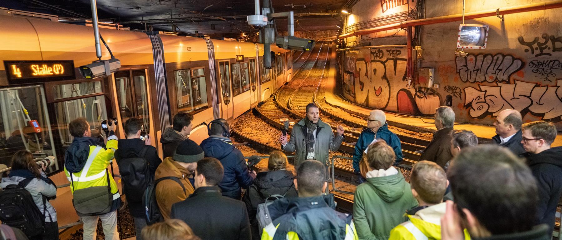 Visite de presse dans la station Lemonnier